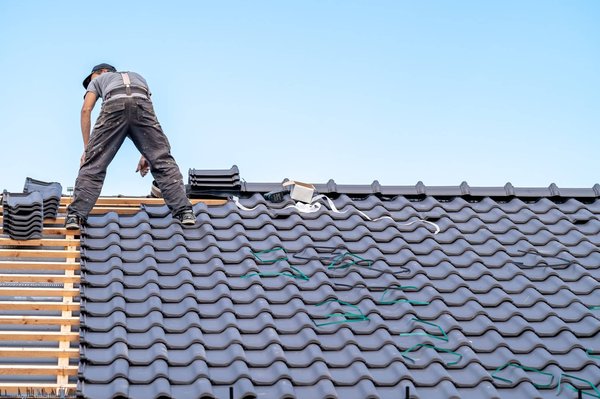 L'importance des services d'un couvreur toiture à Versailles